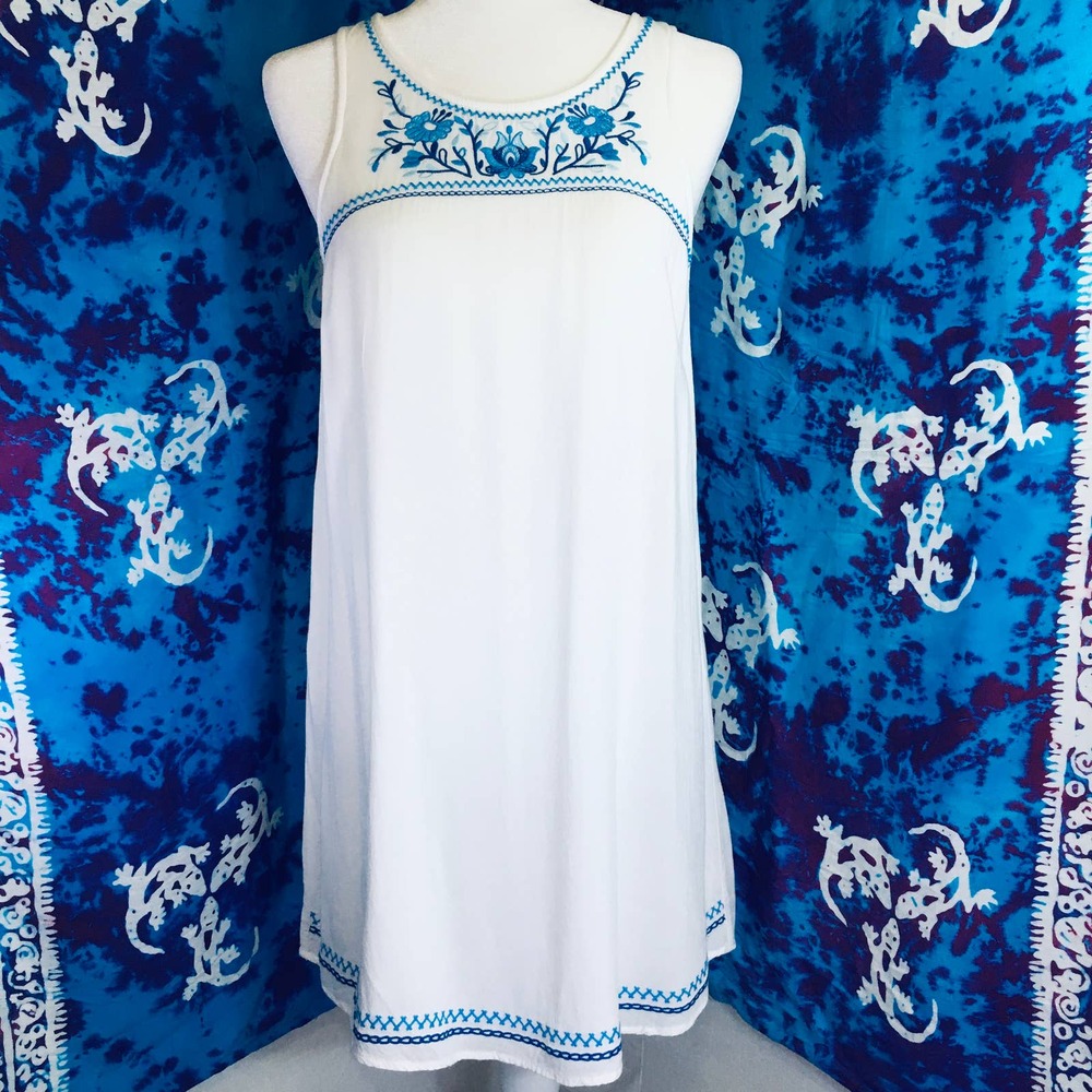 Flying Tomato ~ Embroidered Rayon Dress ~ Small